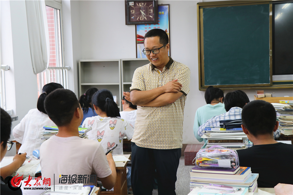 平度一中童守俊跟学生在一起的过程是一种享受