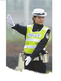 交警冯立。