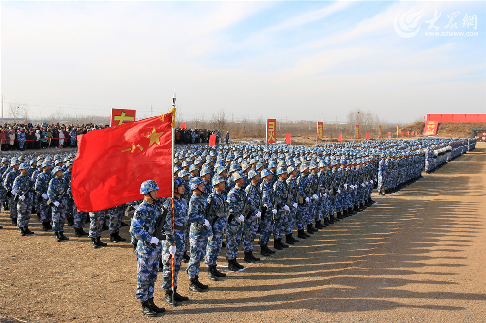 多图直击:千名海军新兵实战训练结业展演